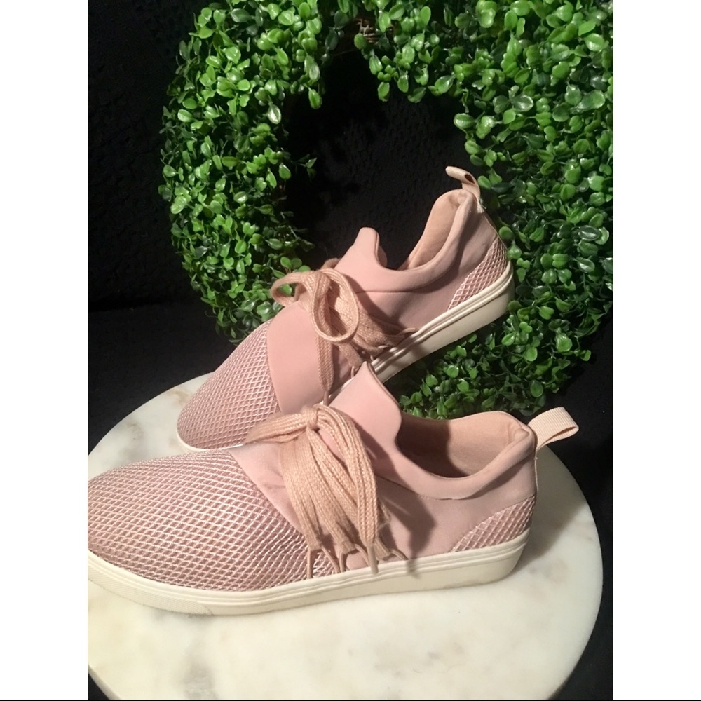 Pink Tennis Shoes